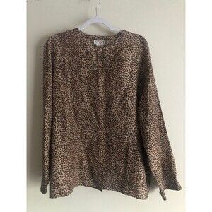 Stunt women’s 100% Silk Animal Print button down blouse